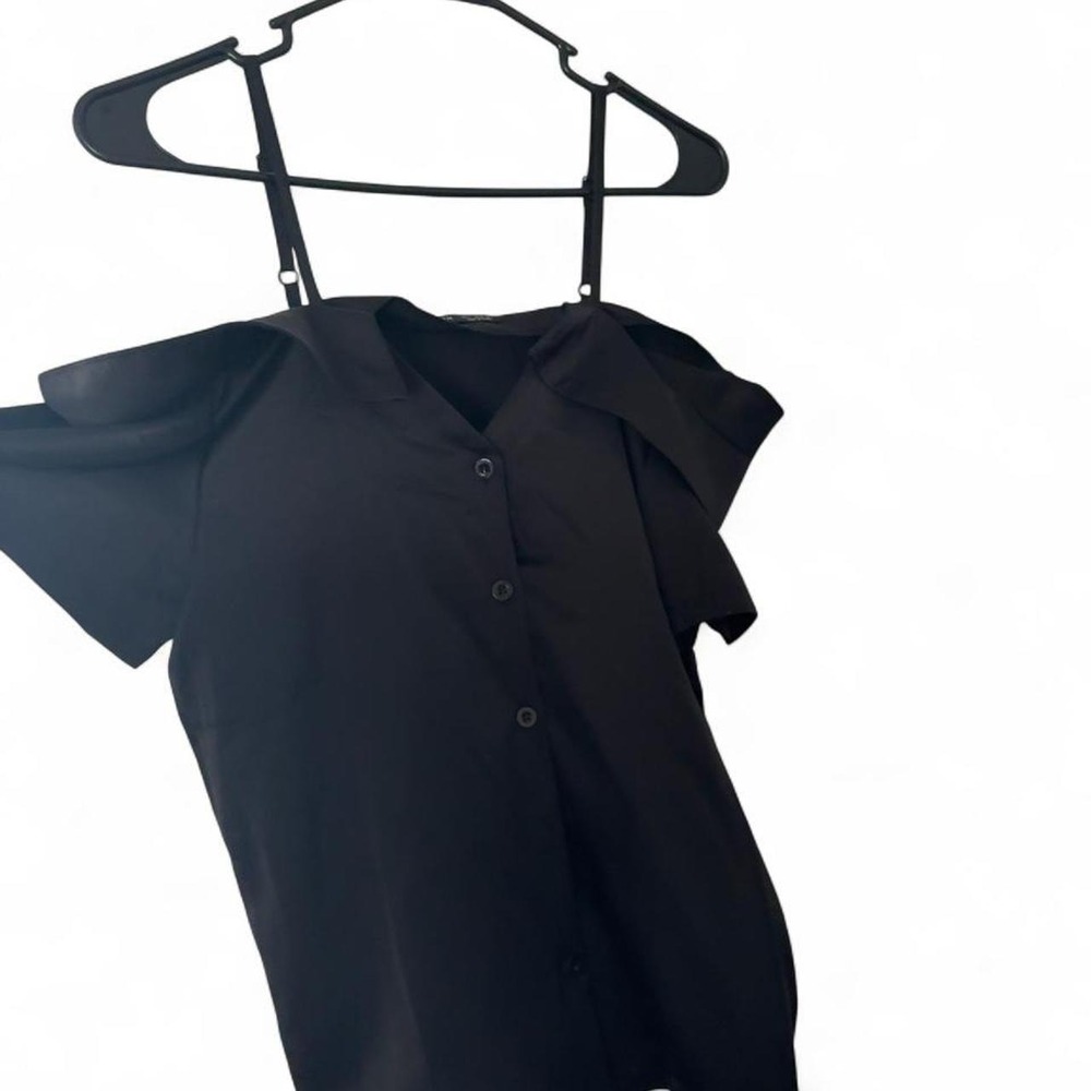 SHEIN Off Shoulder Button Front Blouse Women's Small Black Cold Shoulder Top - Picture 2 of 5